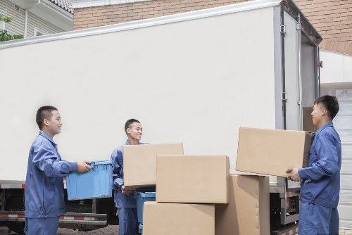 Chelsea street access and parking considerations for van transport