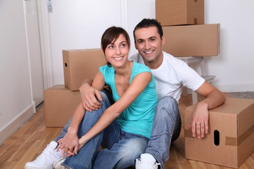 Packing and preparing items for storage in Chelsea